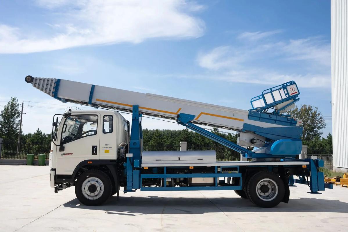 新余渝水云梯上料车租赁费用